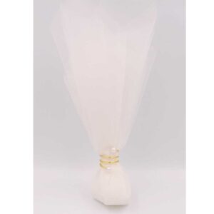 Μπομπονιέρα ιβουάρ τούλι με δαχτυλίδι χρυσό & πέρλες